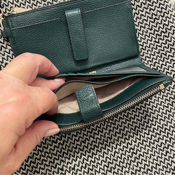 Michael Kors Double Zip Wallet/Phone Case Wristlet Green Leather - Picture 6 of 14